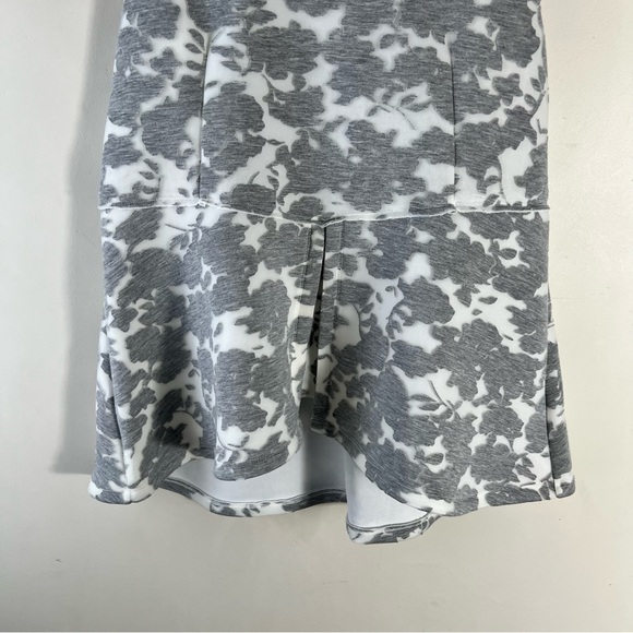 Anthropologie Akemi + Kim Neoprene Peplum Tank Size Large In Grey Motif - Picture 7 of 12